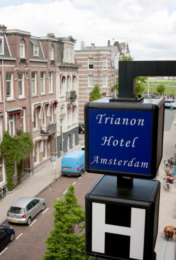 Budget Trianon Hotel image 13